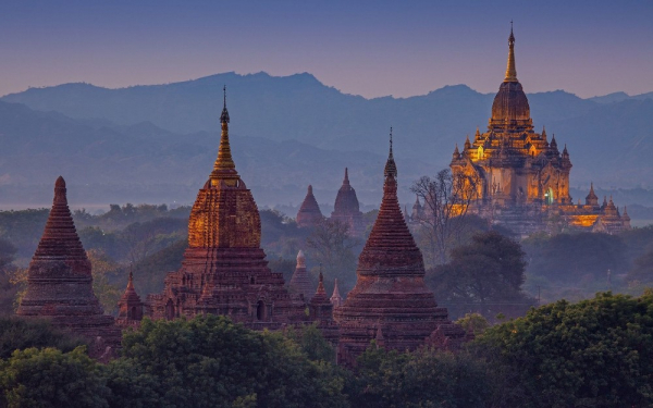 Βιρμανία - Μυανμάρ, τα χρυσά χαμογέλα του Βούδα